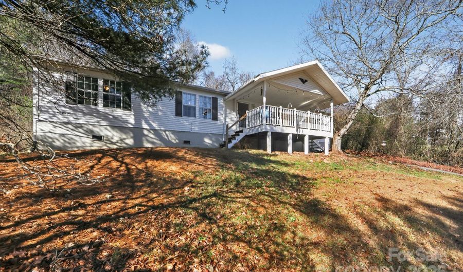 19 Morton Ln, Asheville, NC 28806 - 3 Beds, 2 Bath