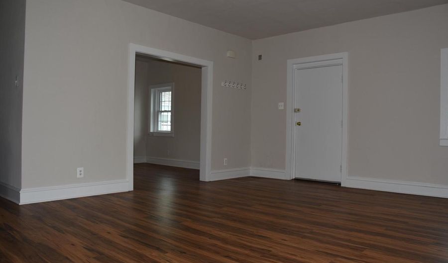 103 OAK St, Ambler, PA 19002 - 3 Beds, 1 Bath