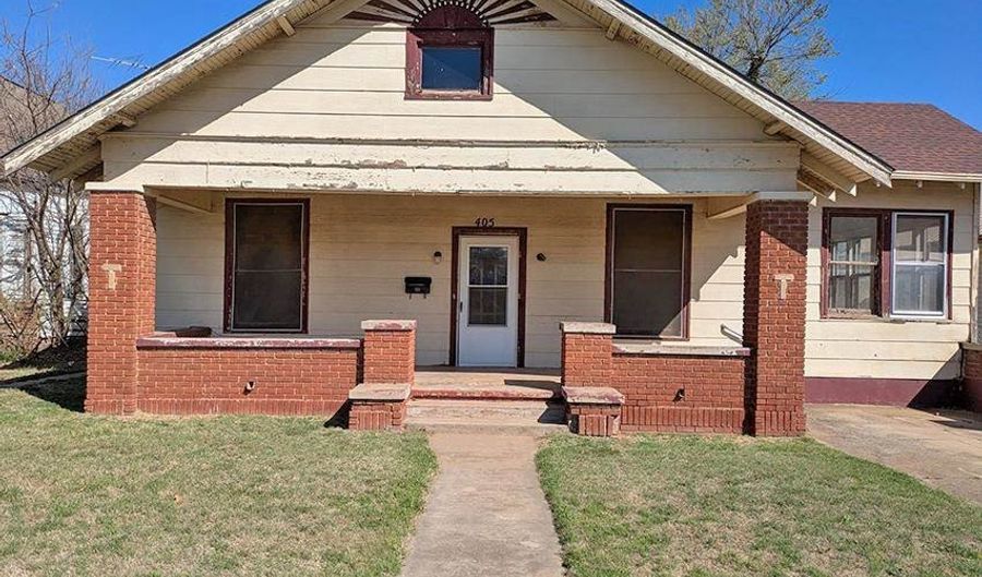 405 W Central Blvd, Anadarko, OK 73005 - 3 Beds, 2 Bath