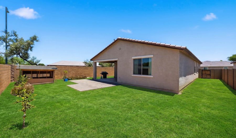 724 S 9TH St, Avondale, AZ 85323 - 4 Beds, 2 Bath