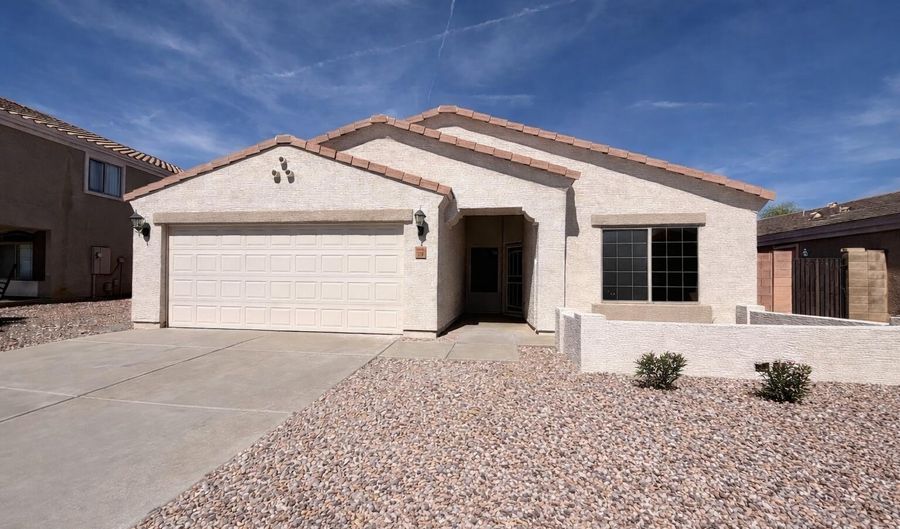 516 E Wolf Hollow Dr, Casa Grande, AZ 85122 - 4 Beds, 2 Bath
