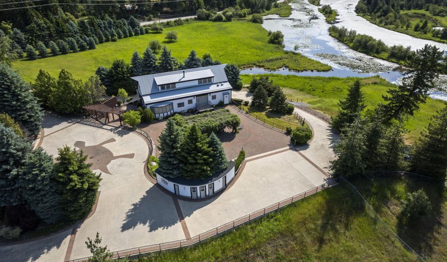 52010 HIGHWAY 200, Clark Fork, ID 83811 - 5 Beds, 5 Bath