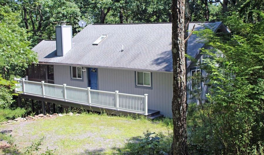 141 MALLARD Dr, Basye, VA 22810 - 3 Beds, 3 Bath