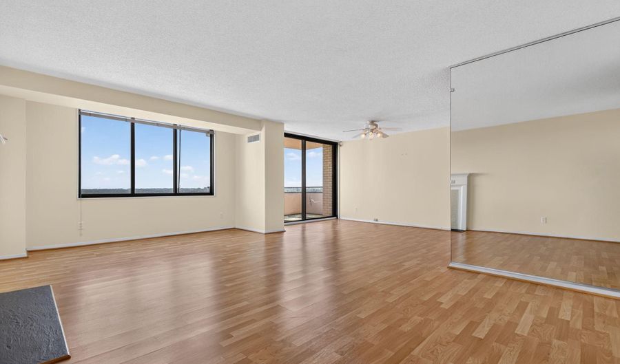 5225 POOKS HILL Rd 1319S, Bethesda, MD 20814 - 1 Beds, 1 Bath