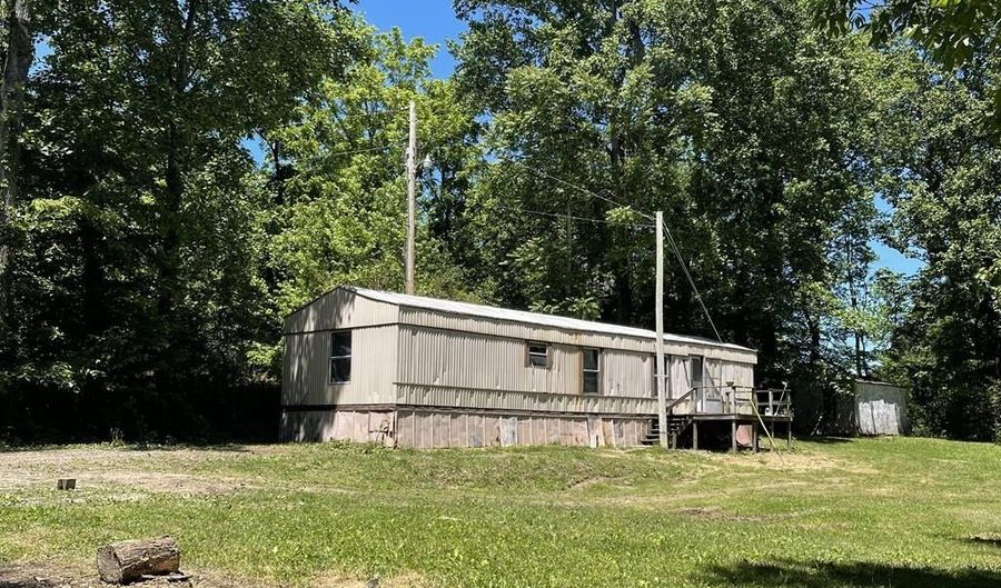 884 Highland Ave, Baxter, TN 38544 - 1 Beds, 1 Bath
