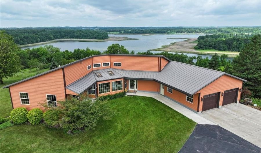 360 Karens Way NW, Alexandria, MN 56308 - 3 Beds, 4 Bath