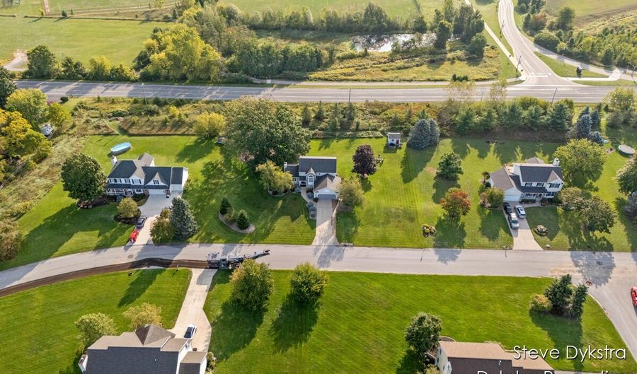 2264 Grand Valley Dr NE, Ada, MI 49301 - 4 Beds, 4 Bath