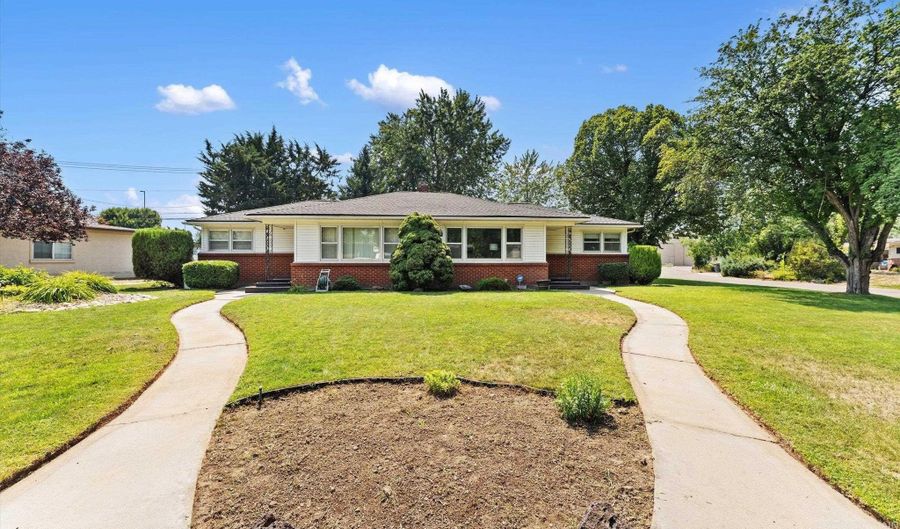 1715-1719 N Westland Dr, Boise, ID 83704 - 4 Beds, 2 Bath