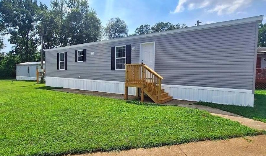 734 PULASKI Hwy 30, Bear, DE 19701 - 2 Beds, 2 Bath