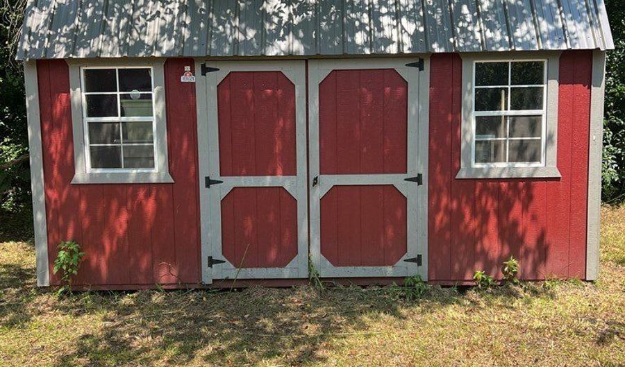 507 POPLAR St, Adel, GA 31620 - 2 Beds, 1 Bath