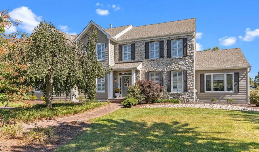 1092 S KIMBLES Rd, Yardley, PA 19067 - 4 Beds, 4 Bath