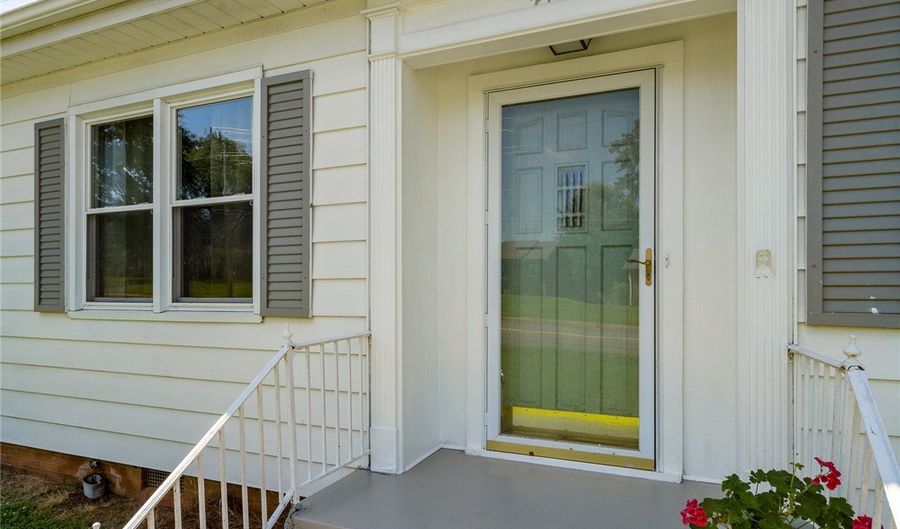 419 Whitehall Rd, Anderson, SC 29625 - 3 Beds, 1 Bath