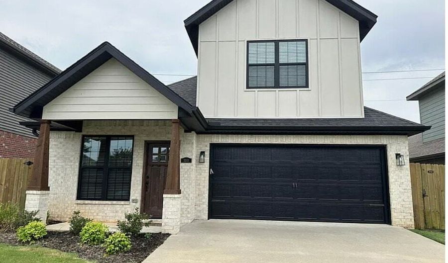 3203 SW Hillstone Ave, Bentonville, AR 72713 - 4 Beds, 2 Bath