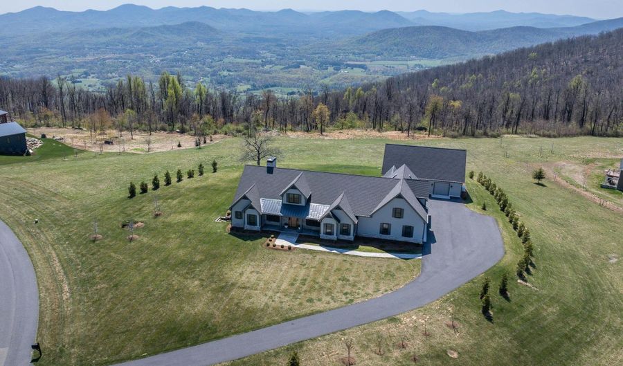 76 ELK MEADOW Dr, Afton, VA 22920 - 4 Beds, 4 Bath