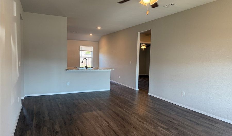 6701 SW Chalkstone Rd, Bentonville, AR 72713 - 4 Beds, 2 Bath