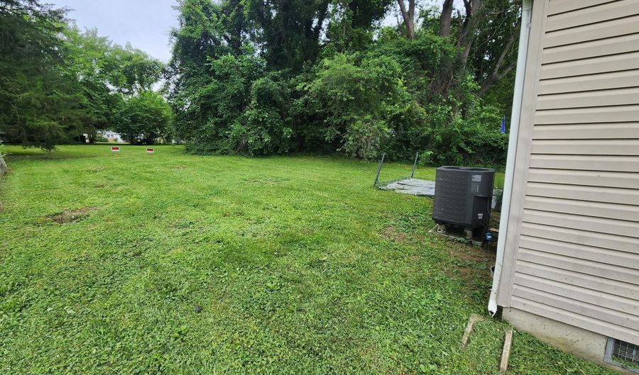 114 SPRUANCE Rd, Dover, DE 19901 - 2 Beds, 1 Bath