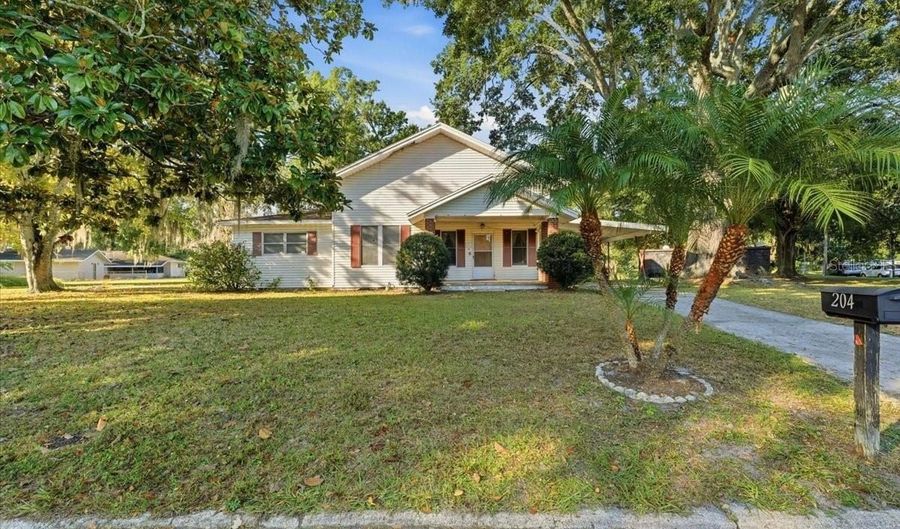 204 CORDOVA Rd, Auburndale, FL 33823 - 3 Beds, 2 Bath