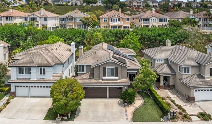 32 Rockrose, Aliso Viejo, CA 92656 - 3 Beds, 3 Bath