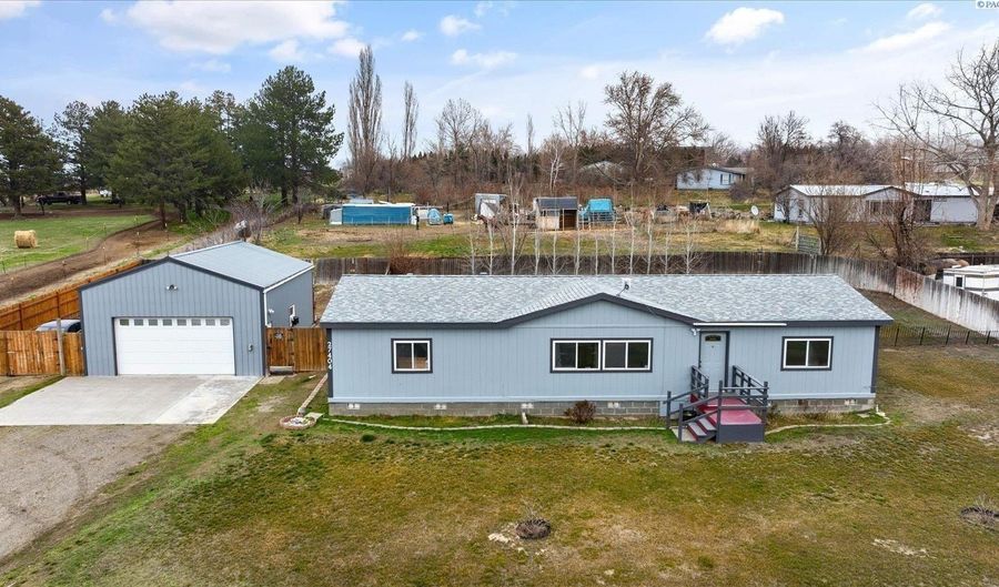 27404 E Ambassador Pr NE, Benton City, WA 99320 - 3 Beds, 2 Bath
