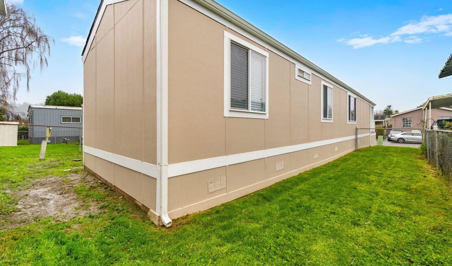1154 Poplar Dr 34, Arcata, CA 95521 - 2 Beds, 1 Bath