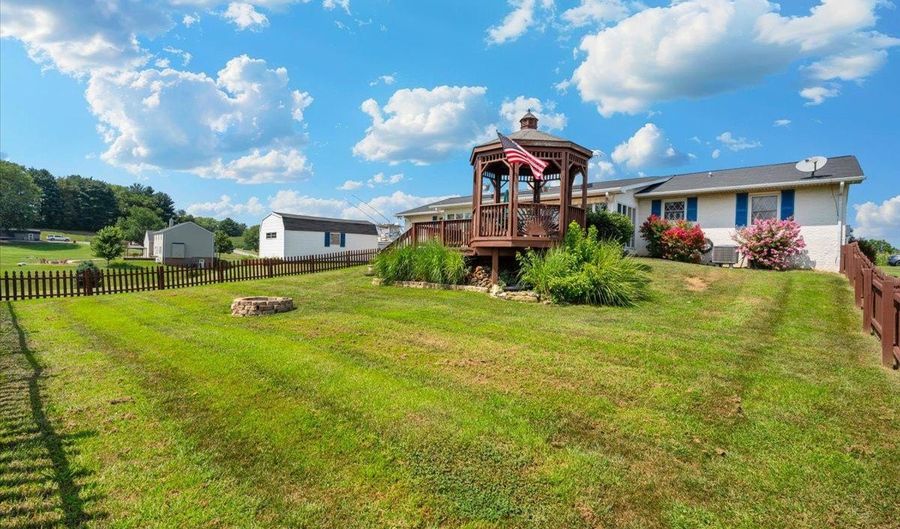 19845 TOMS Rd, Boonsboro, MD 21713 - 3 Beds, 2 Bath