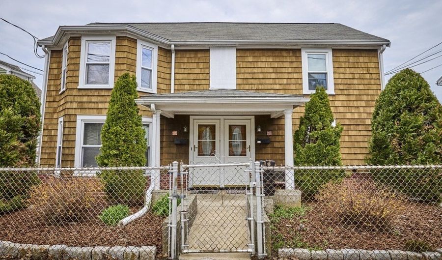 15-17 Peaceable St, Boston, MA 02135 - 4 Beds, 3 Bath