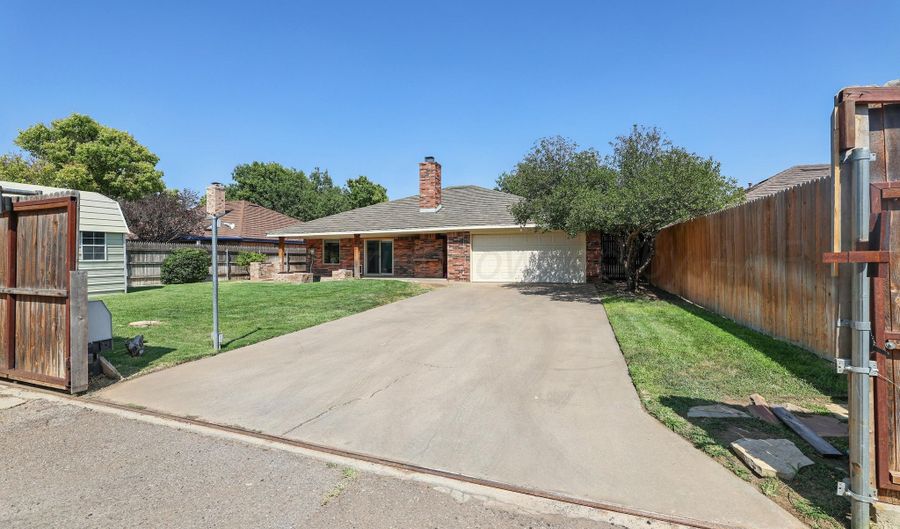 6468 HURST Rd, Amarillo, TX 79109 - 3 Beds, 2 Bath