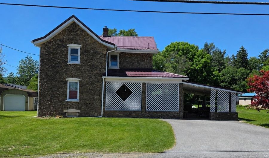 5030 BROAD Ave, Altoona, PA 16601 - 4 Beds, 2 Bath