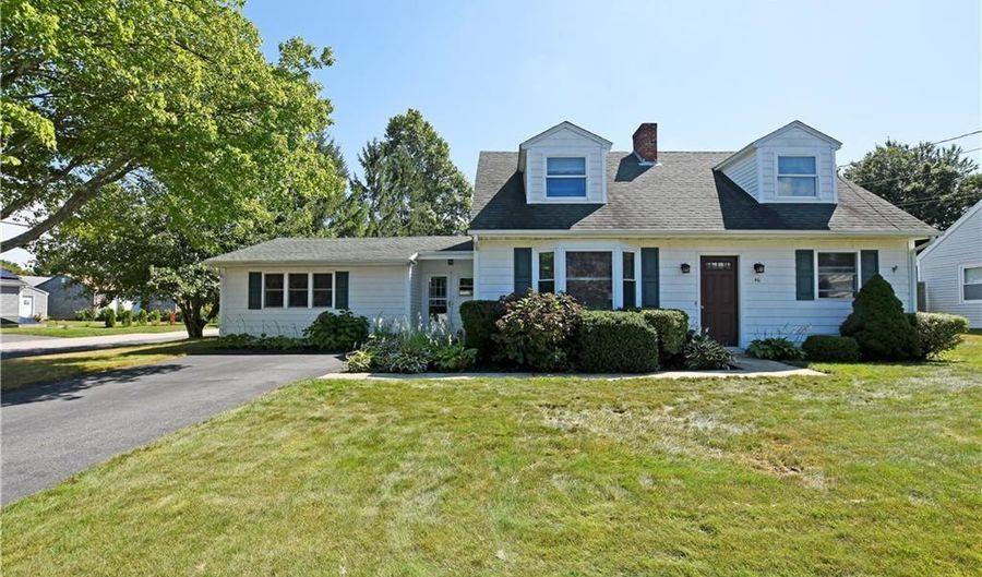 46 Sowams Dr, Bristol, RI 02809 - 3 Beds, 3 Bath