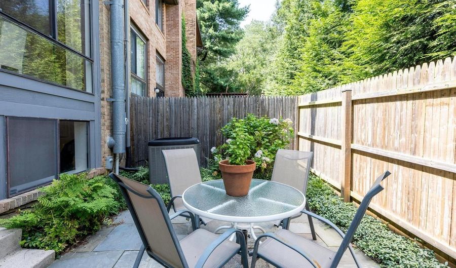 38 GREAT PINES Ct, Rockville, MD 20850 - 3 Beds, 4 Bath
