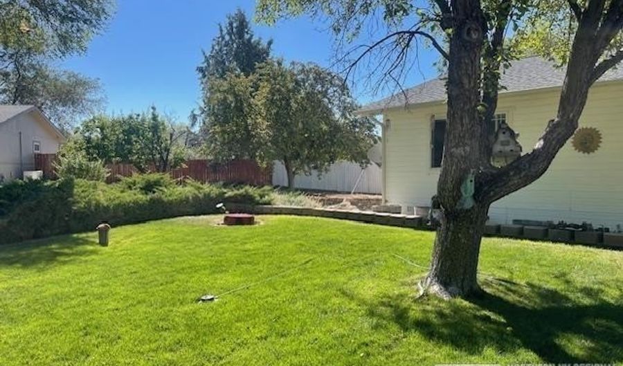 772 Scout Cir, Gardnerville, NV 89410 - 3 Beds, 3 Bath
