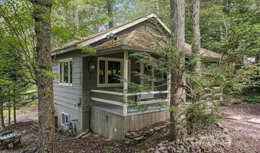 151 Route 940, Blakeslee, PA 18610 - 1 Beds, 1 Bath