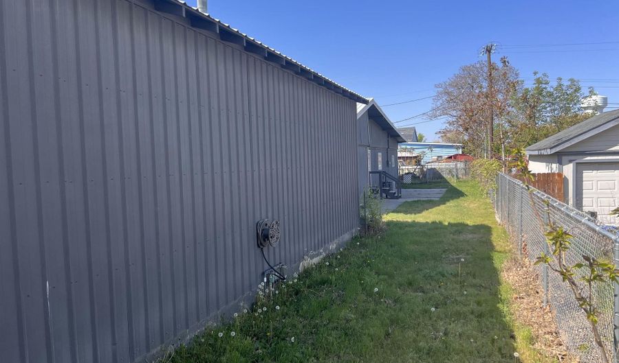 1214 Horne Rd, Benton City, WA 99320 - 3 Beds, 1 Bath