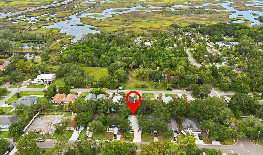 410 MAIN St, Atlantic Beach, FL 32233 - 3 Beds, 2 Bath