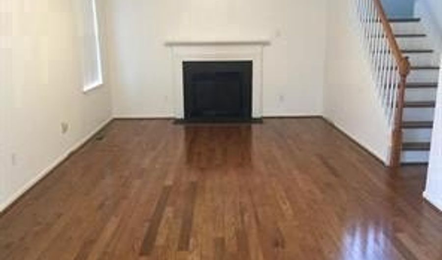 32 FENWICK Ct, Dover, DE 19904 - 4 Beds, 3 Bath