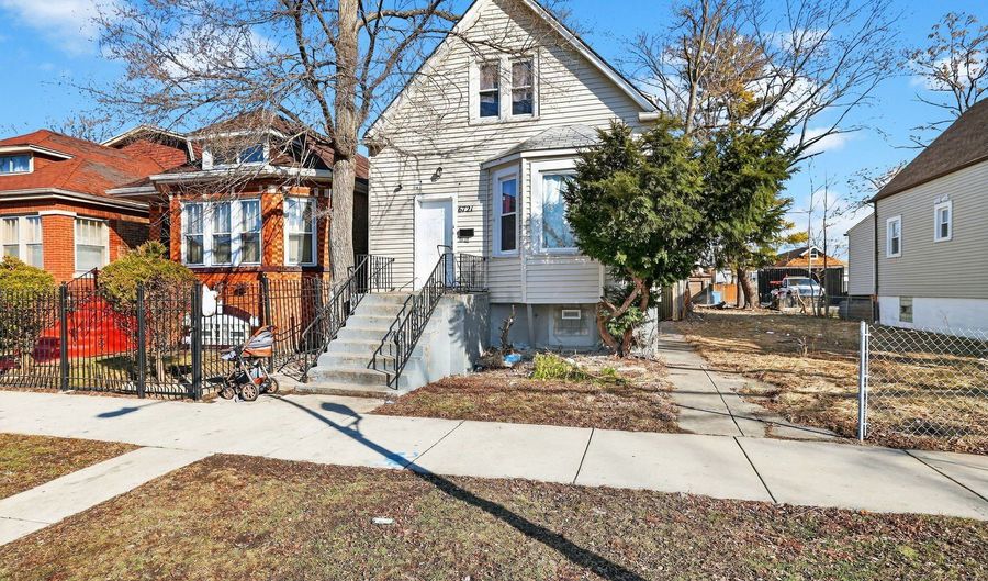 6721 S Honore St, Chicago, IL 60636 - 5 Beds, 2 Bath