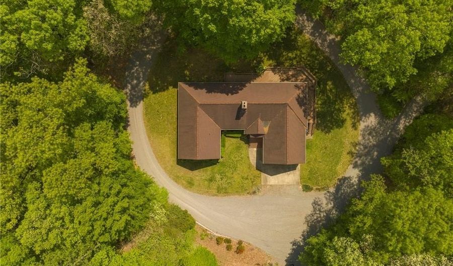 14009 Tribe Ln, Ashland, VA 23005 - 4 Beds, 3 Bath