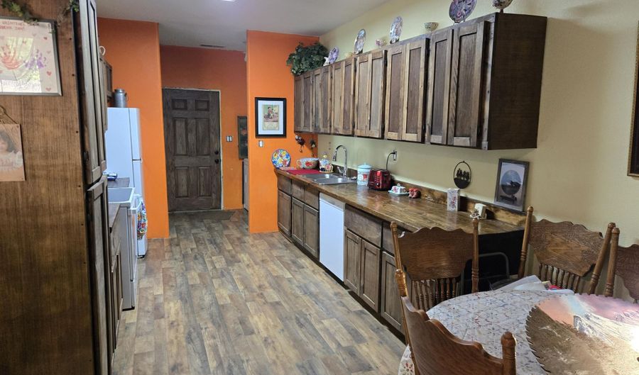 7378 P Rr 7, Ava, MO 65608 - 4 Beds, 3 Bath