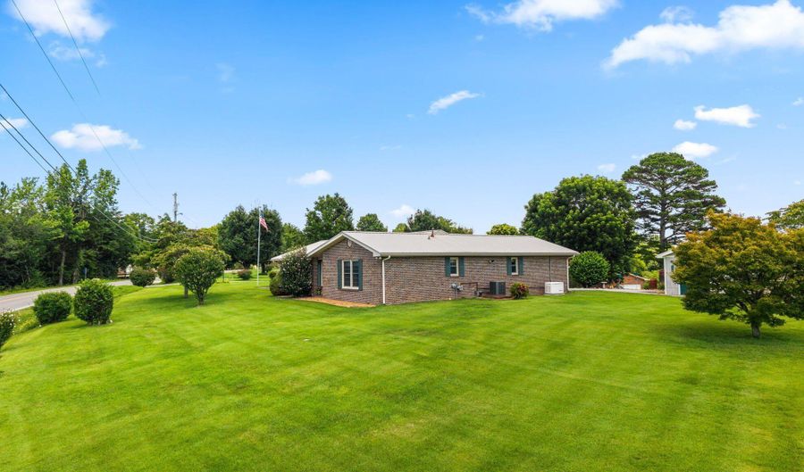 130 County Road 550, Athens, TN 37303 - 3 Beds, 2 Bath