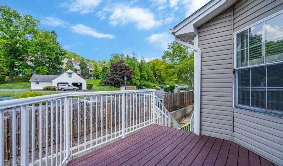 44 Spruce Ct, Bedminster, NJ 07921 - 2 Beds, 2 Bath