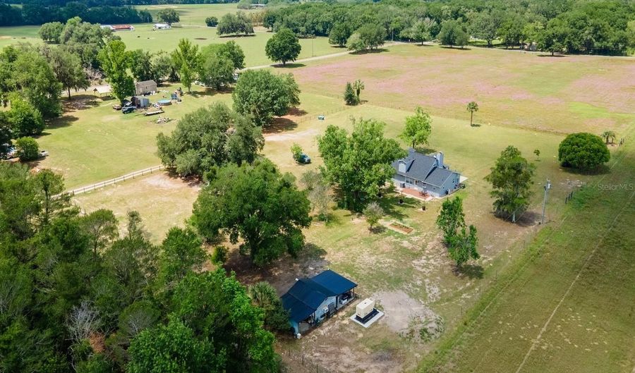 4381 NE 105TH Pl, Anthony, FL 32617 - 3 Beds, 3 Bath