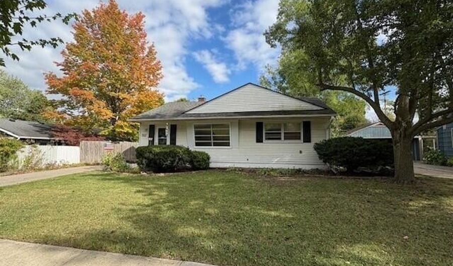 1420 Hatcher Cres, Ann Arbor, MI 48103 - 3 Beds, 1 Bath