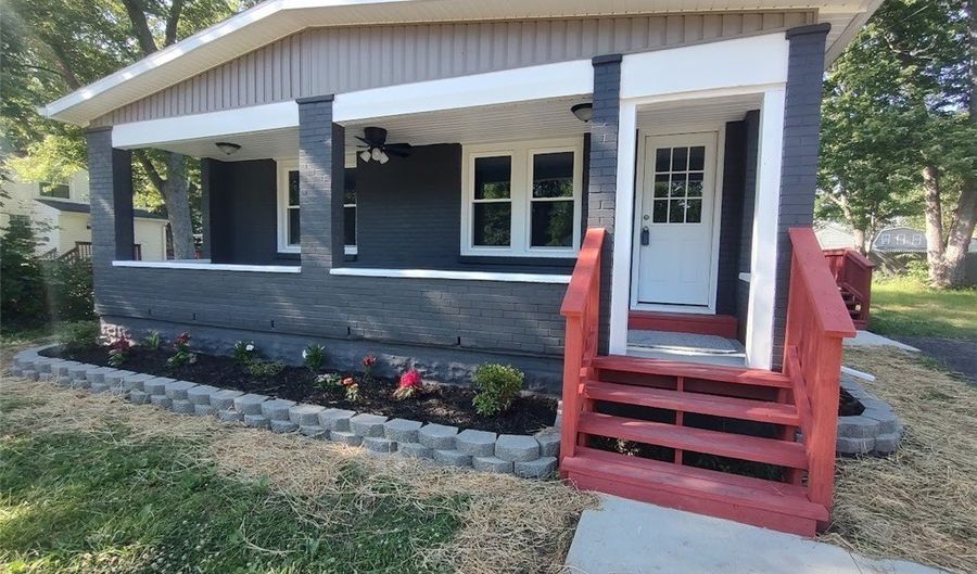 246 Kennedy Ave, Angola, NY 14006 - 2 Beds, 2 Bath