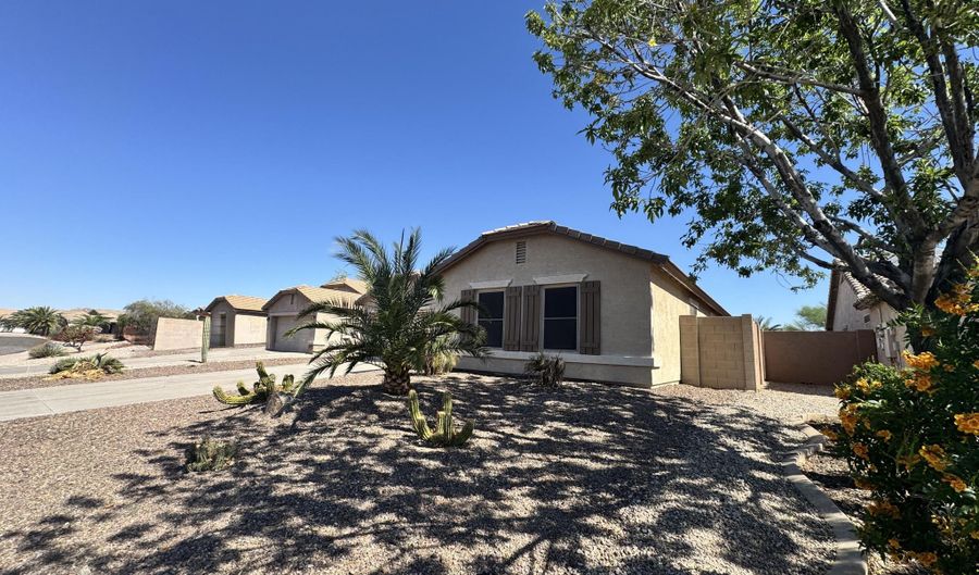 25564 W RIPPLE Rd, Buckeye, AZ 85326 - 4 Beds, 3 Bath