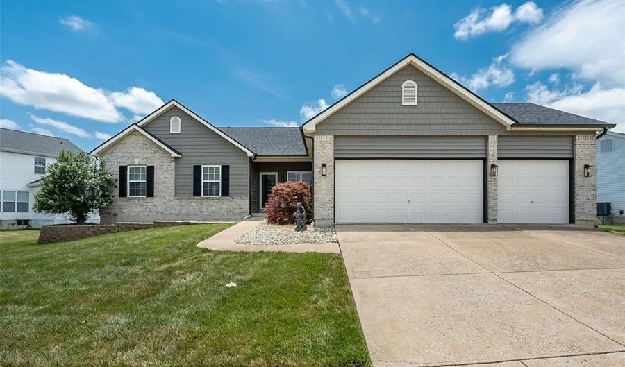 110 Creekside Trl, Arnold, MO 63010 - 3 Beds, 3 Bath