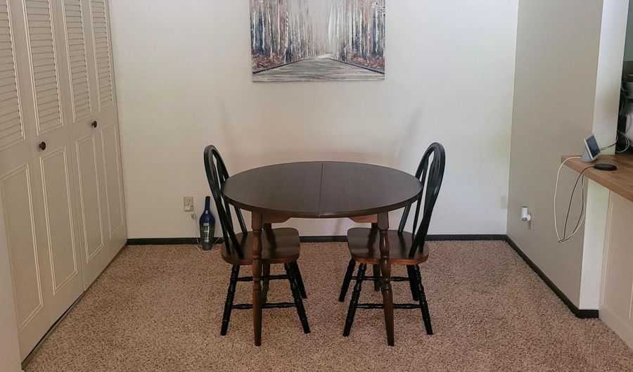 3180 JUSTIN Ct 6, Appleton, WI 54914 - 2 Beds, 2 Bath