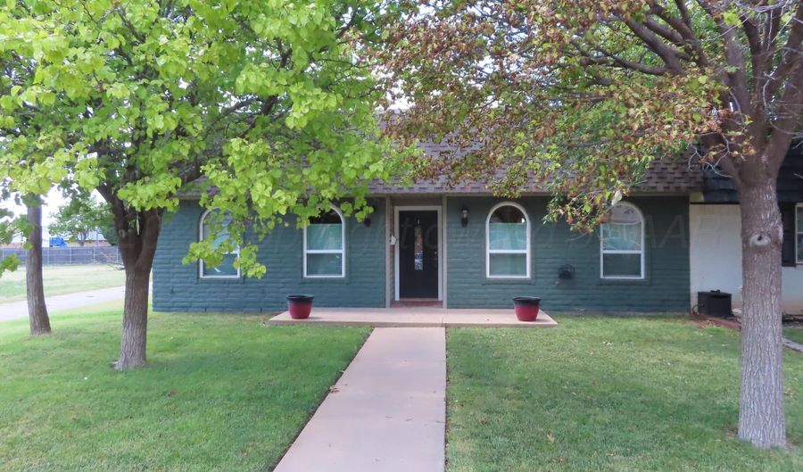 2008 SAINT PAUL St, Amarillo, TX 79106 - 3 Beds, 2 Bath