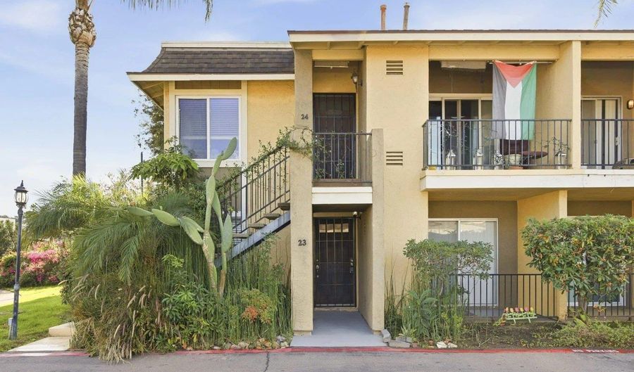 525 N Beech St 23, Escondido, CA 92025 - 2 Beds, 2 Bath