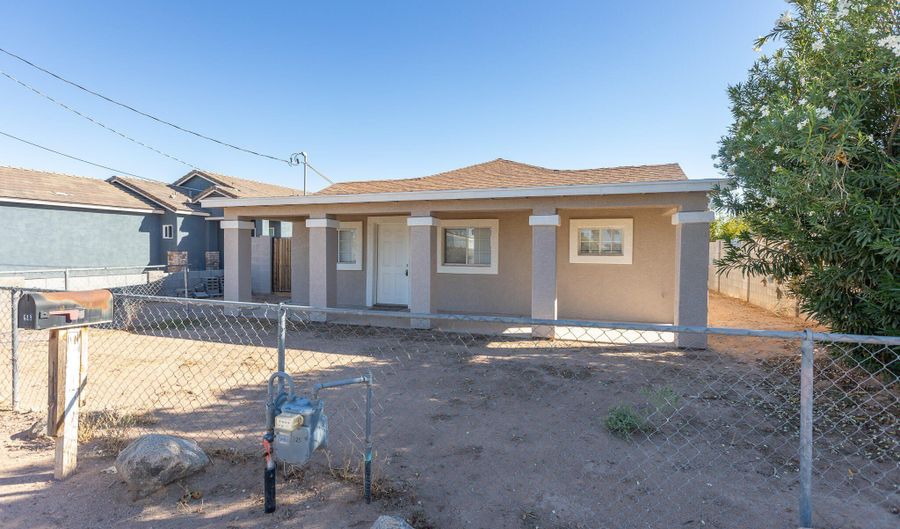 613 W MCMURRAY Blvd, Casa Grande, AZ 85122 - 3 Beds, 2 Bath