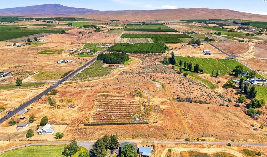 57231 N Thomas Rd, Benton City, WA 99320 - 0 Beds, 0 Bath
